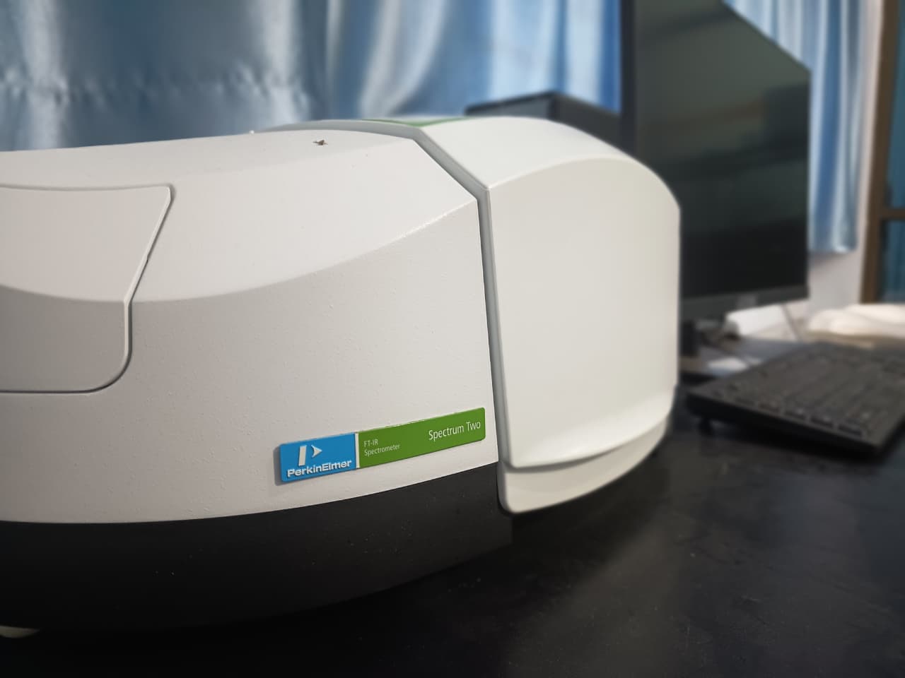 Analisis FTIR (Fourier Transform Infrared Spectroscopy)